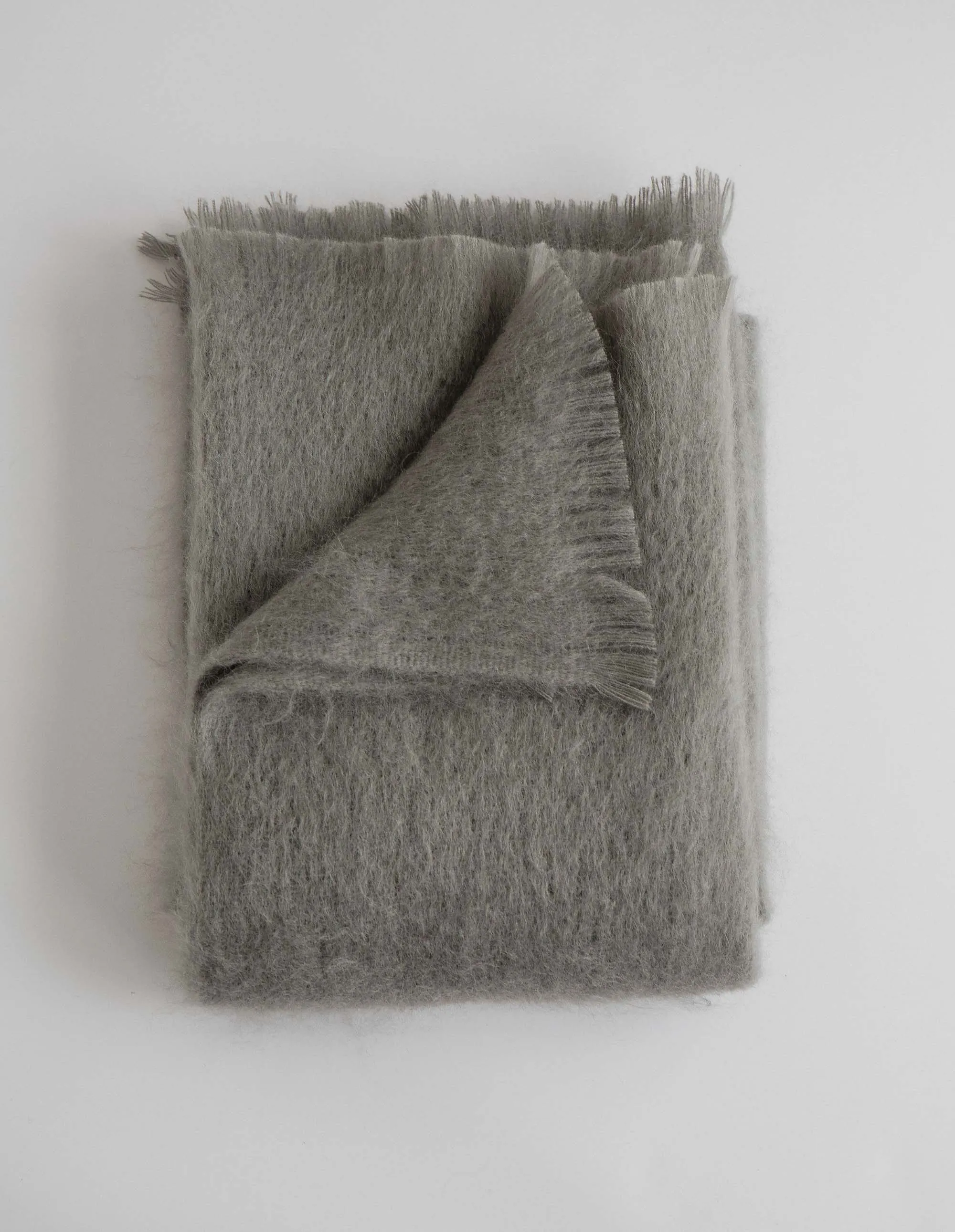 MOHAIR THROW