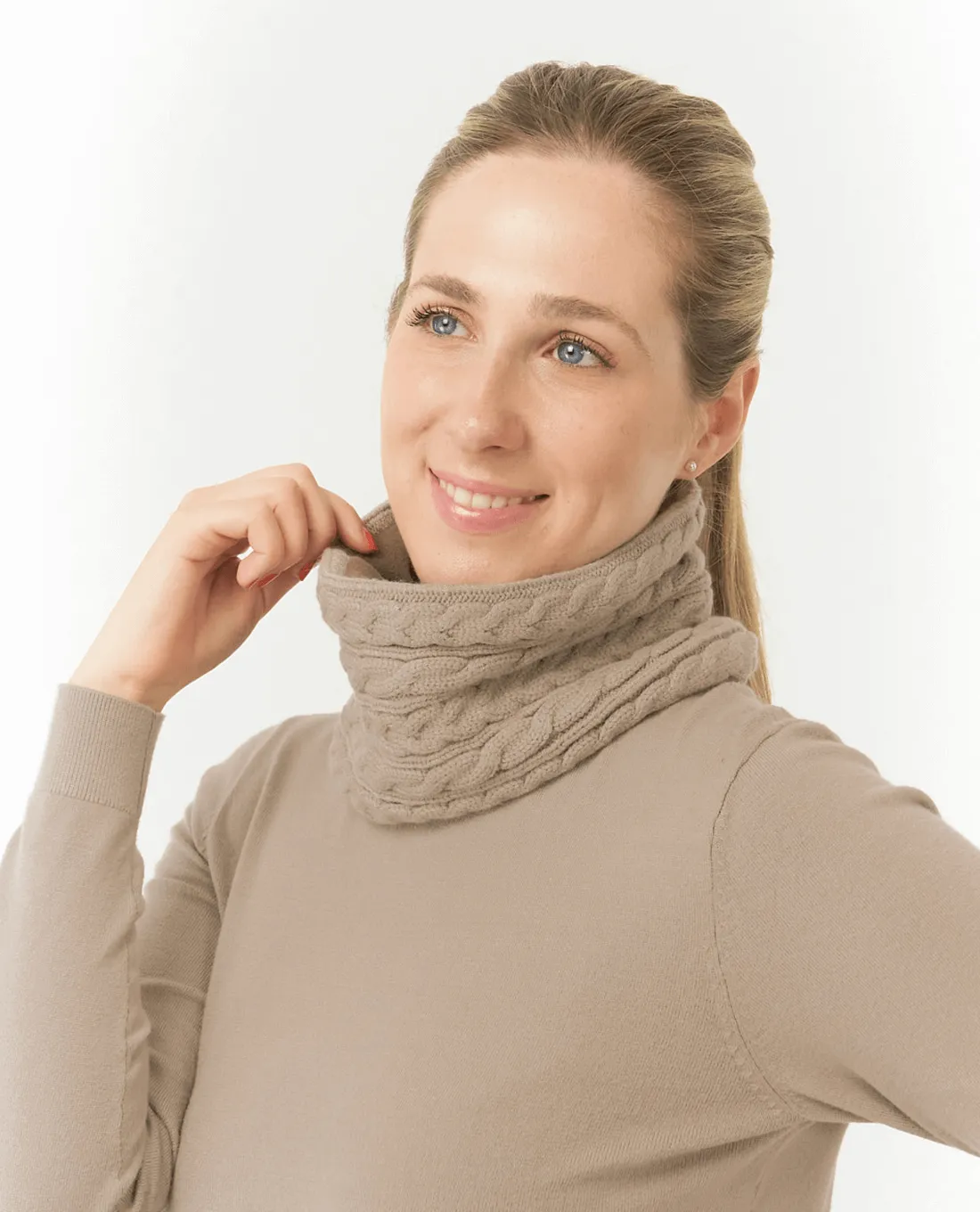 PURE GOLF Suzie Waterproof Lined Snood Cappuccino