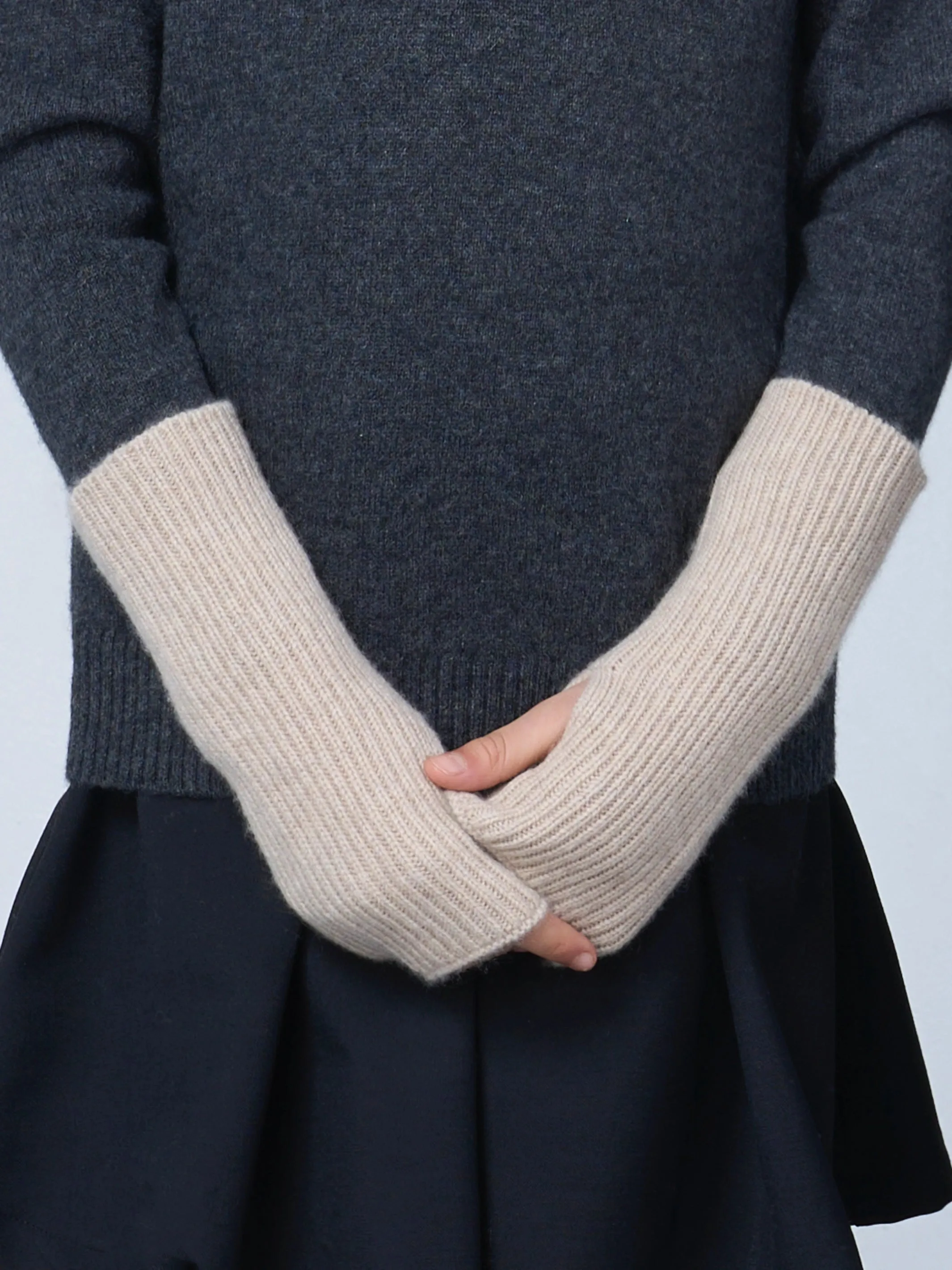 RIBBED HAND WARMERS BEIGE